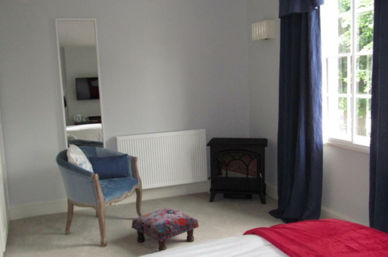 The Old Vicarage Hotel & Restaurant Bridgwater Exterior photo A room at the hotel